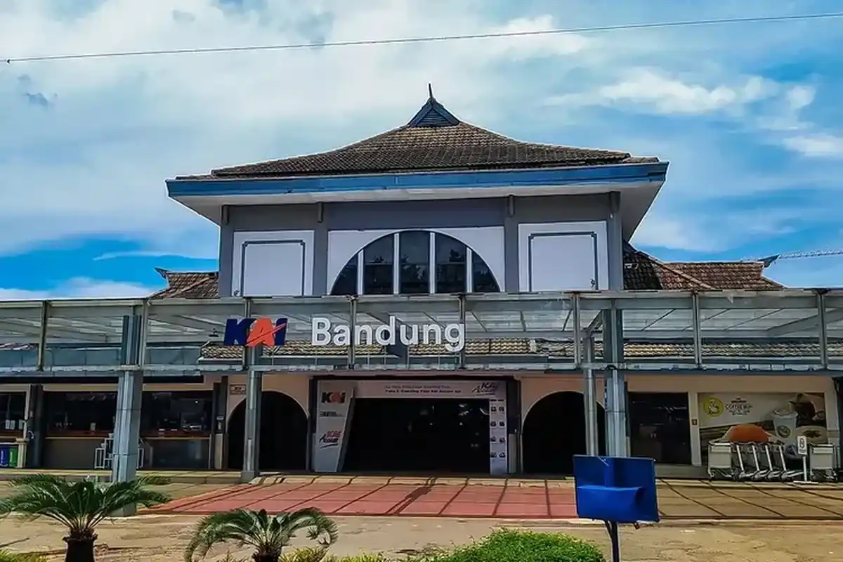 wisata dekat stasiun bandung