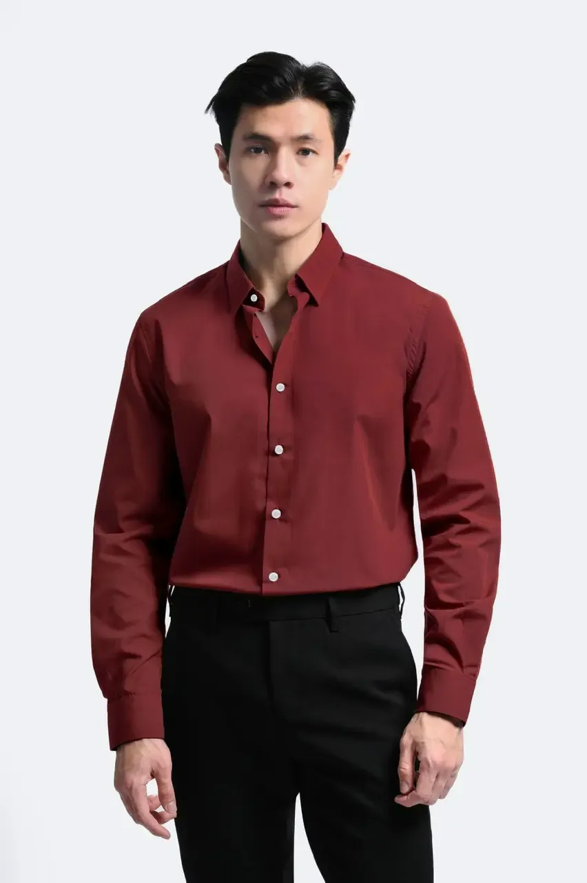 celana hitam cocok dengan baju warna apa