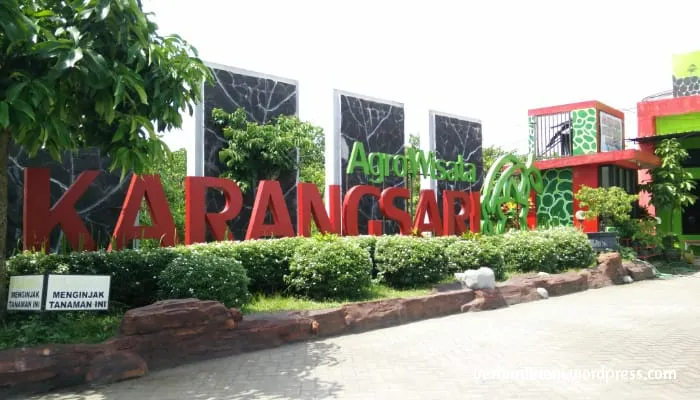 wisata dekat stasiun blitar