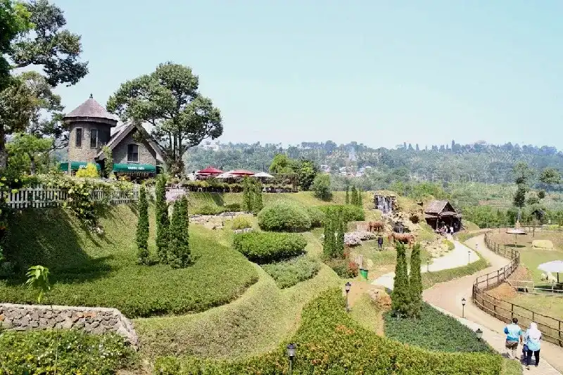 tempat wisata di bogor yang sejuk