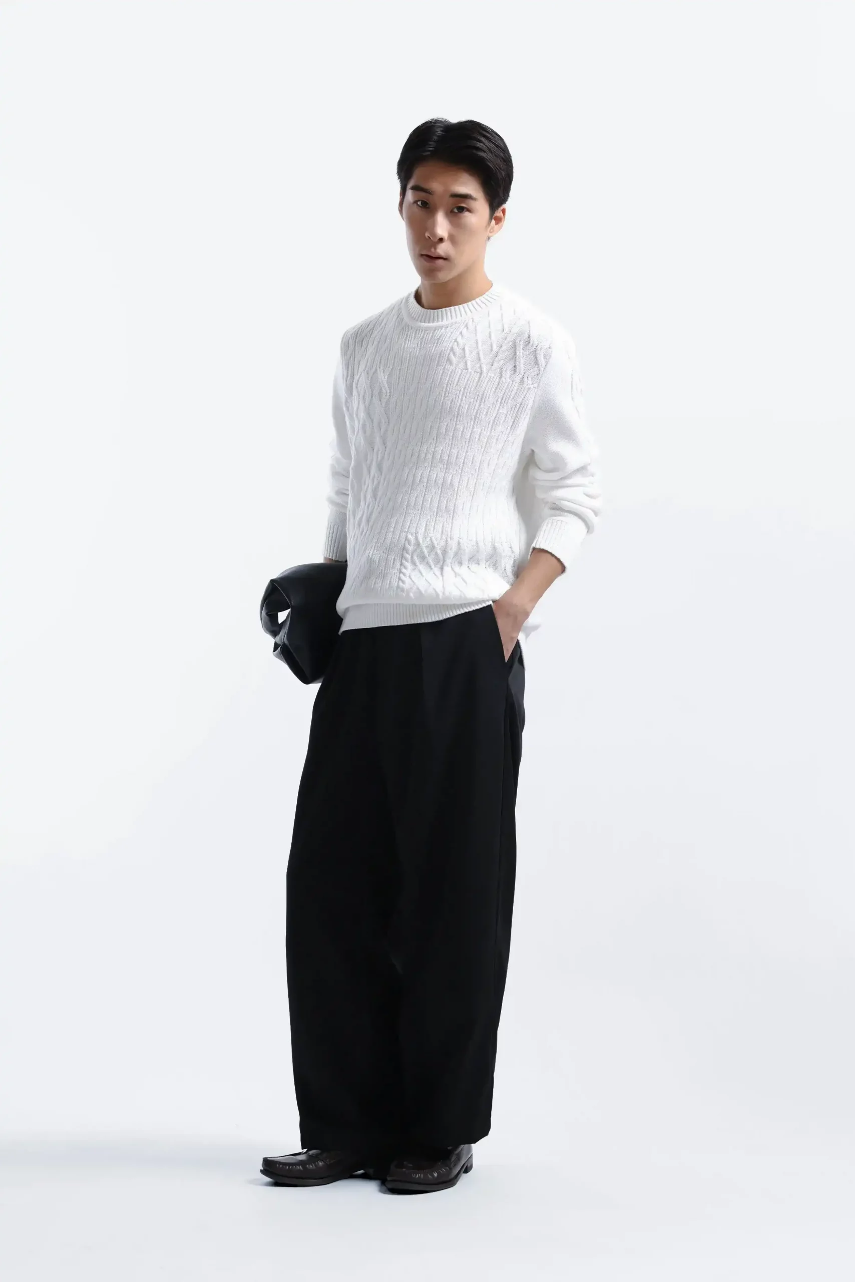 perbedaan crewneck dan sweater