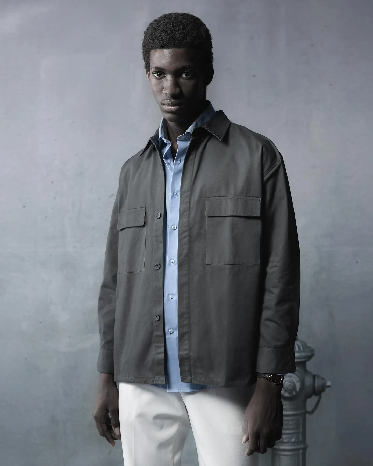 warna yang cocok untuk kulit gelap