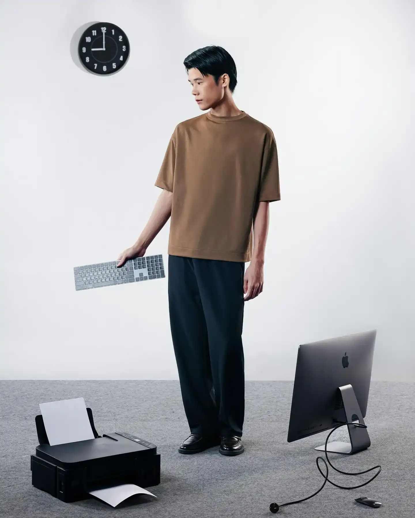baju coklat cocok dengan celana warna apa