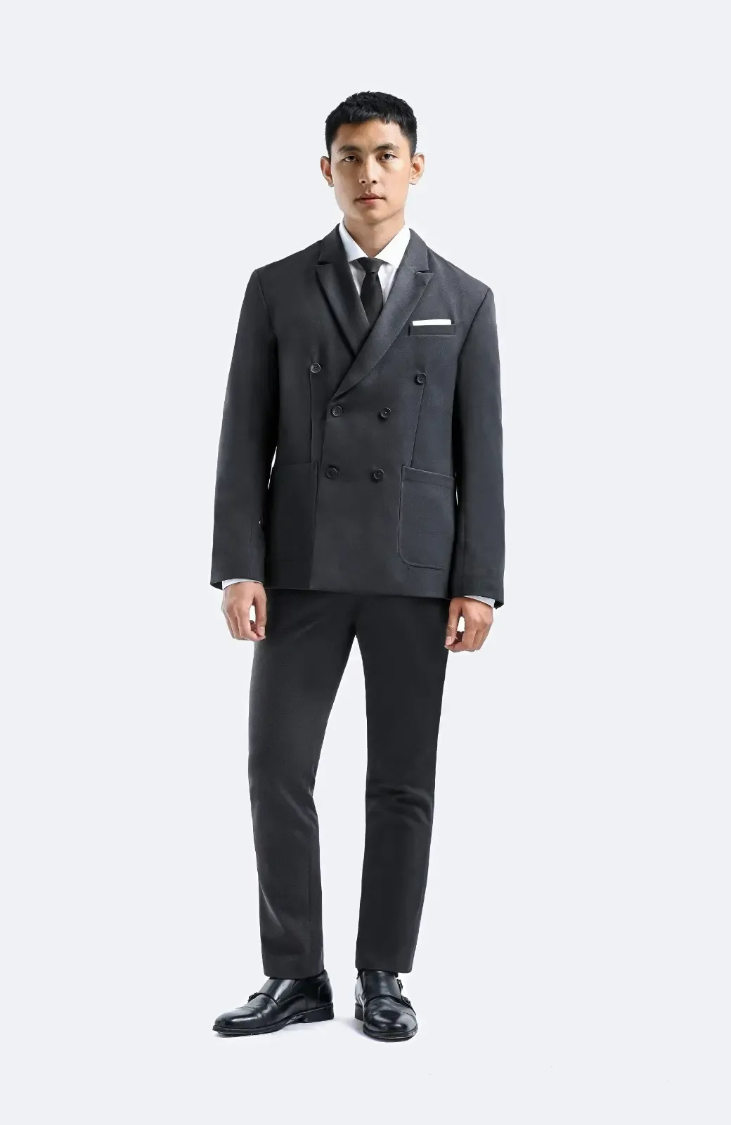 outfit wisuda pria