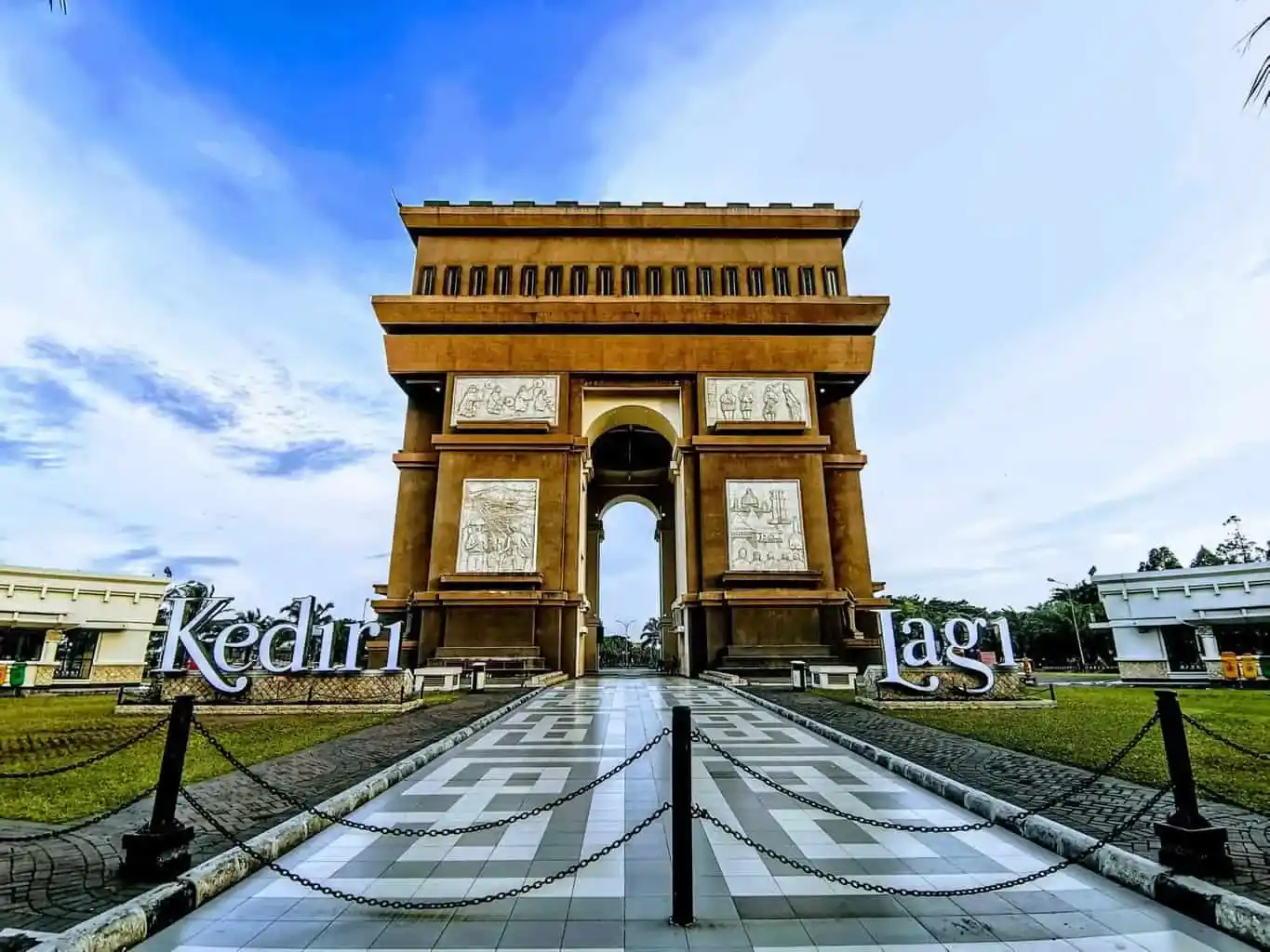 tempat wisata kediri